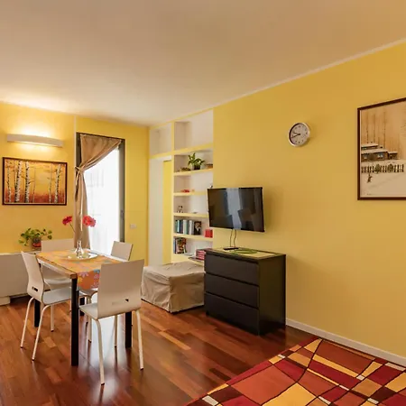 Xenia Apartments - Cozy Studio 10 Min From Linate-3